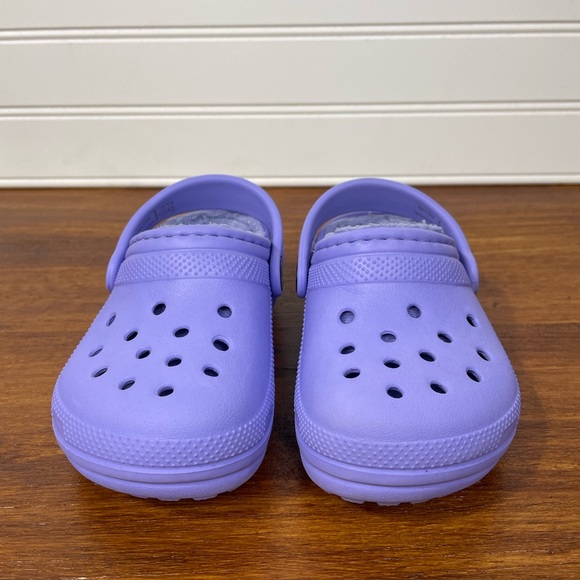 Purple Crocs 7 Toddlers - Picture 2 of 6